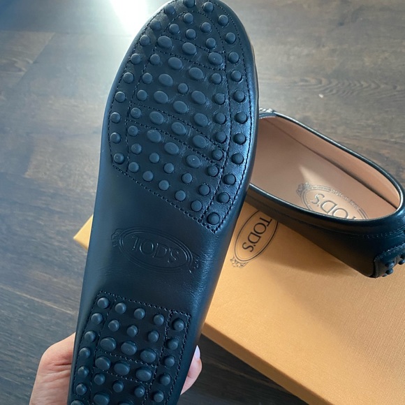 Tod’s leather loafers - brand new in box - Picture 2 of 2